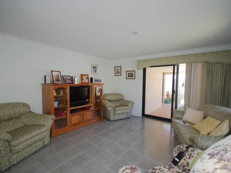 12 Wallingford Cresent, Wellard WA 6170