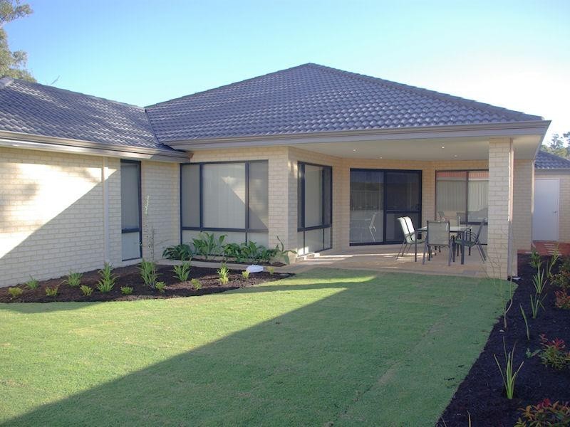 212 Runnymede Gate, Wellard WA 6170