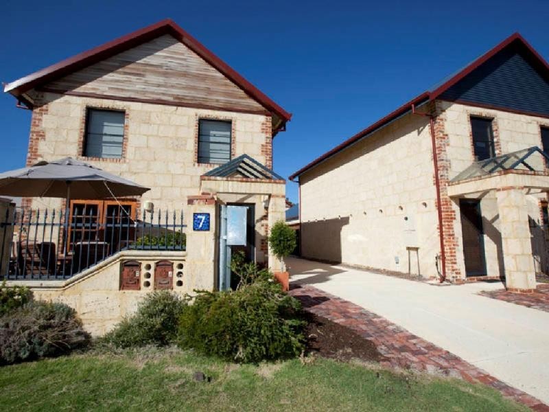 7 D Radford Place, Safety Bay WA 6169