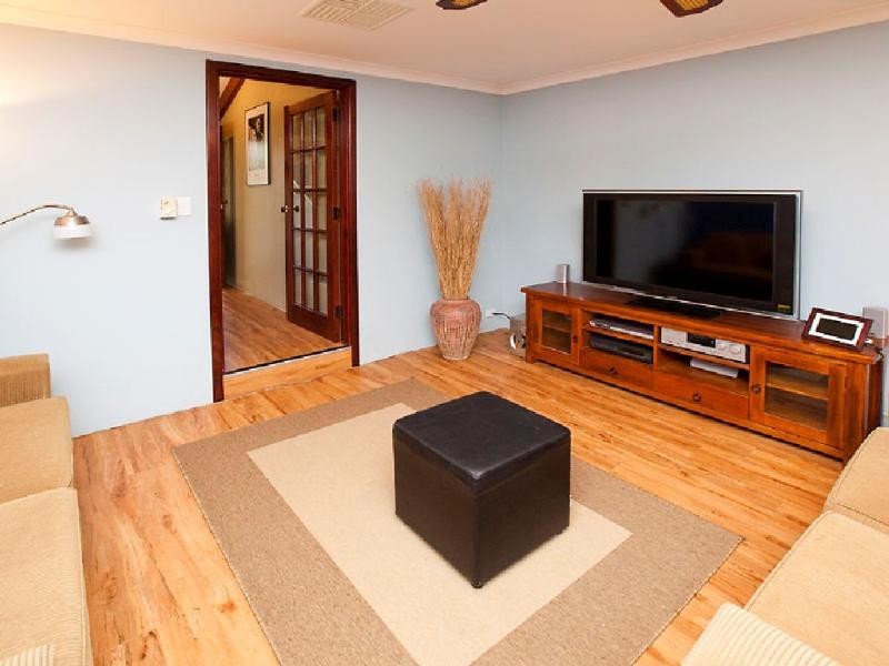 18 Blacksmith Drive, Wellard WA 6170