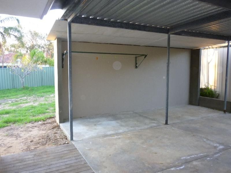 7 Christmas Avenue, Orelia WA 6167