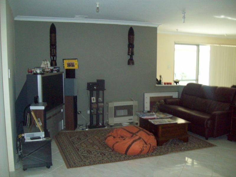 8 Eton Court, Parmelia WA 6167