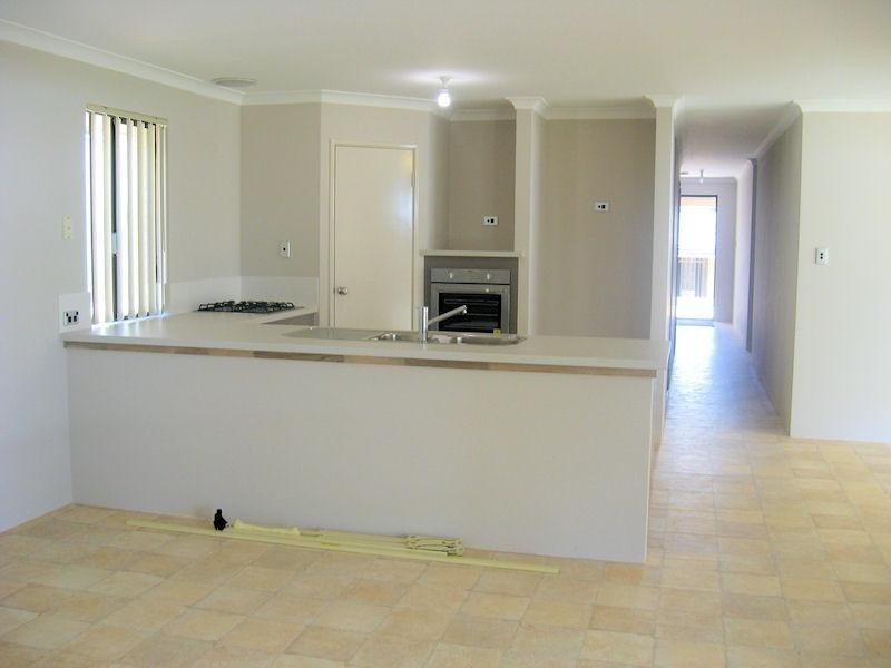 5 Pagham Court, Wellard WA 6170