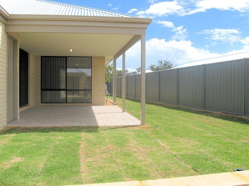 5 Pagham Court, Wellard WA 6170