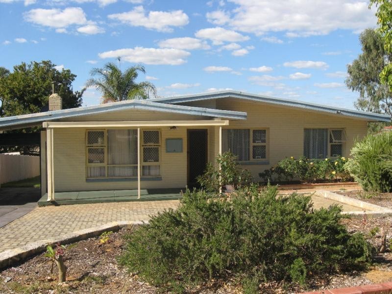 34 Harrison Way, Calista WA 6167