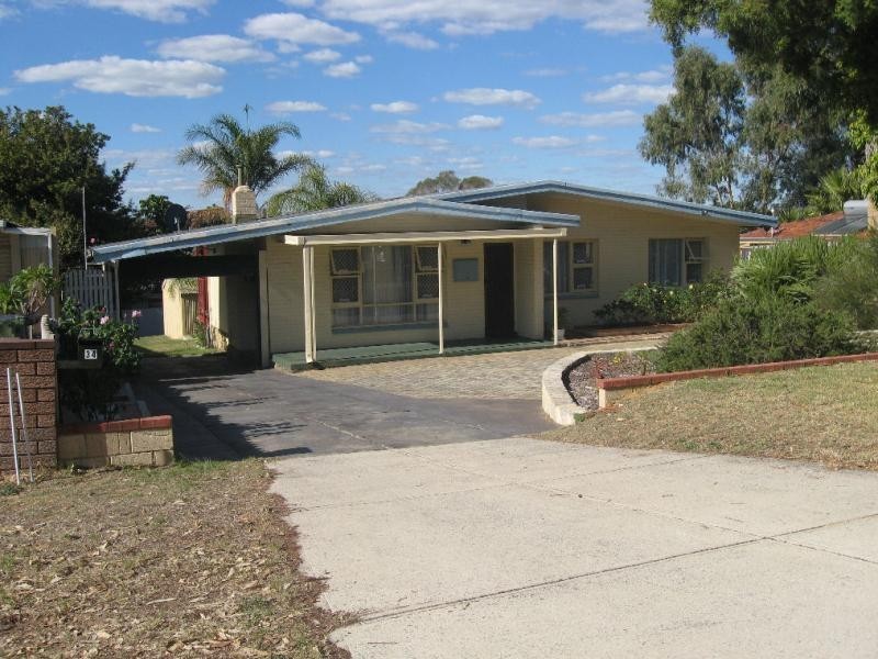 34 Harrison Way, Calista WA 6167