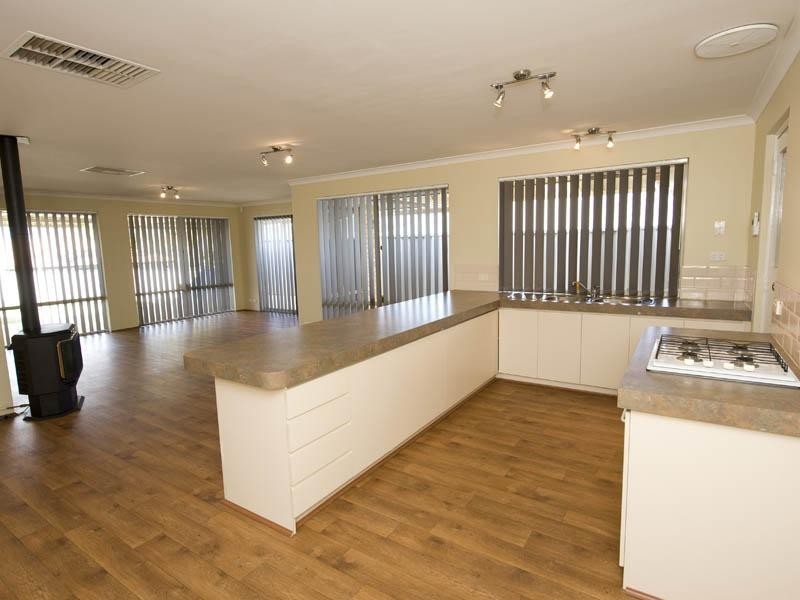 6 Kooden View, Leda WA 6170