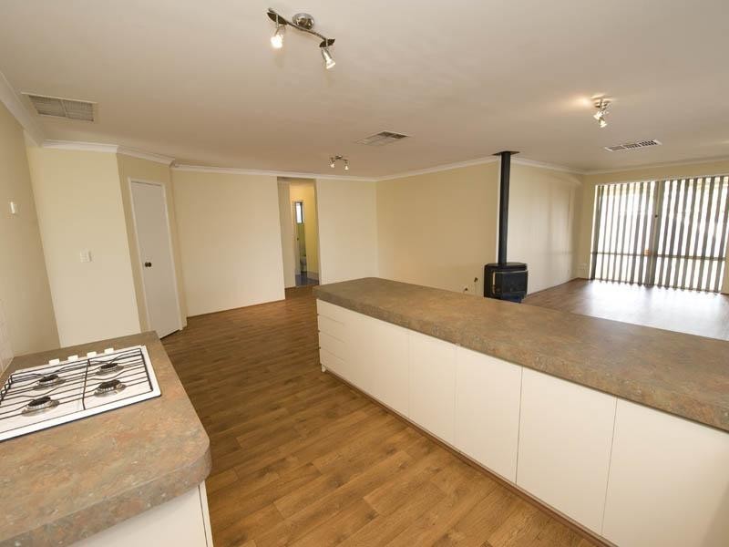 6 Kooden View, Leda WA 6170