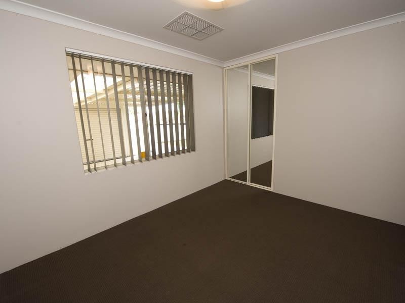 6 Kooden View, Leda WA 6170