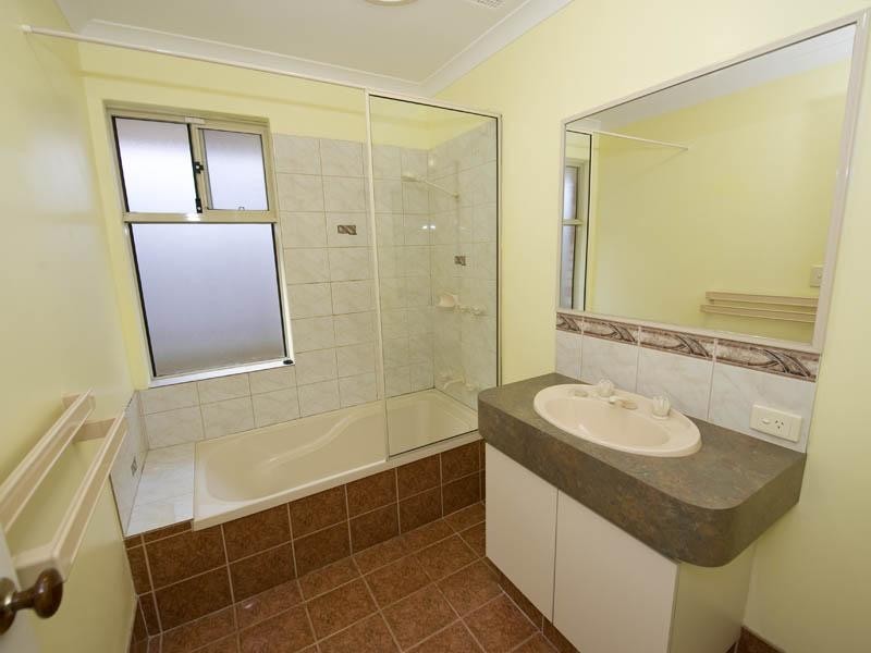 6 Kooden View, Leda WA 6170