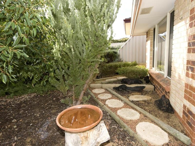 6 Kooden View, Leda WA 6170