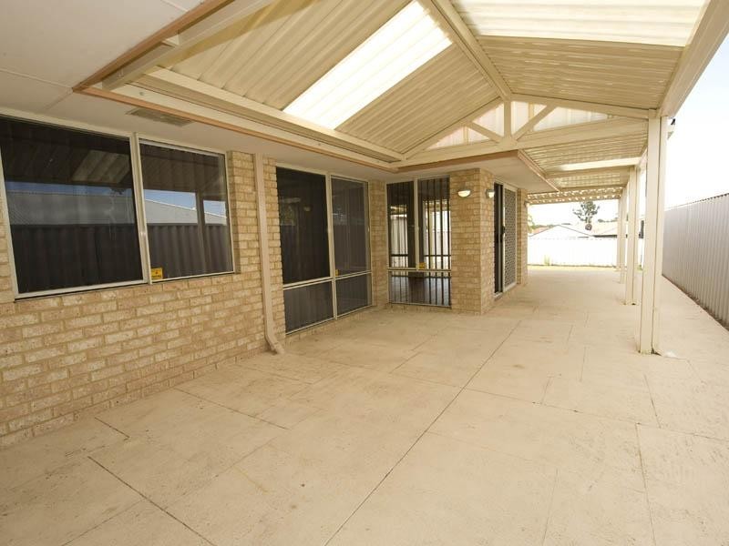 6 Kooden View, Leda WA 6170