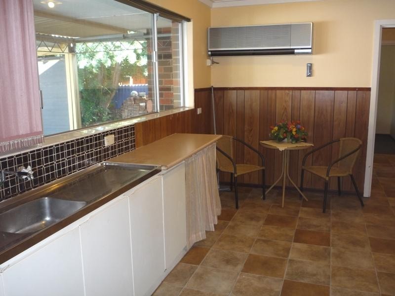 37 Townley Street, Armadale WA 6112