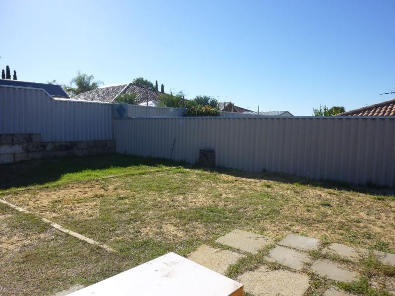 118 Challenger Avenue, Parmelia WA 6167