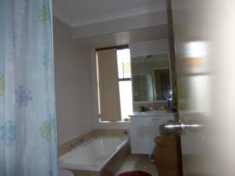 8 Bournan Heights, Parmelia WA 6167