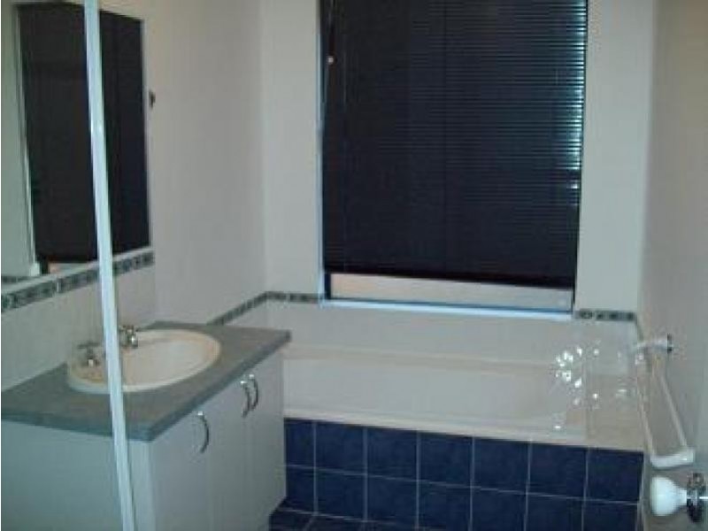 8 KARDA Way, Bertram WA 6167