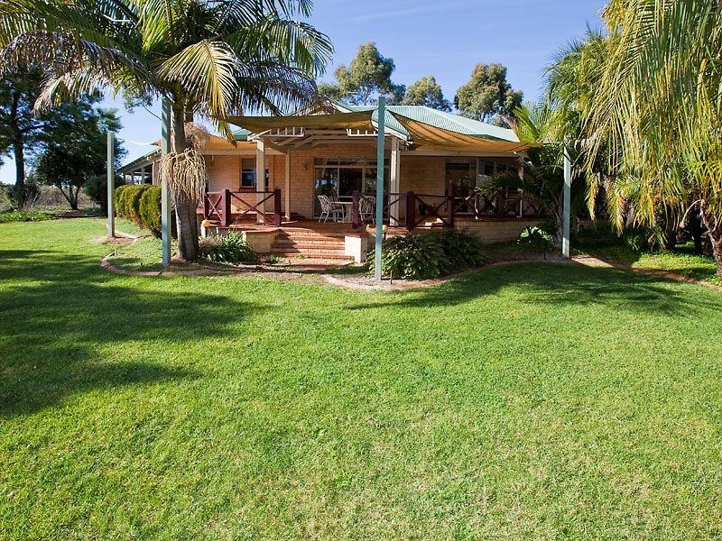 178 Braddock Road, Wellard WA 6170