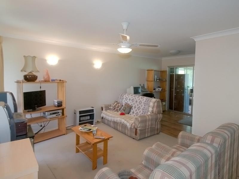 7 Newstead Crescent, Parmelia WA 6167