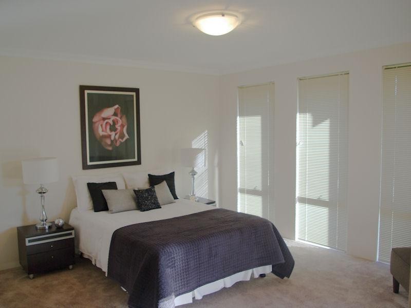 212 RUNNYMEDE GATE, Leda WA 6170