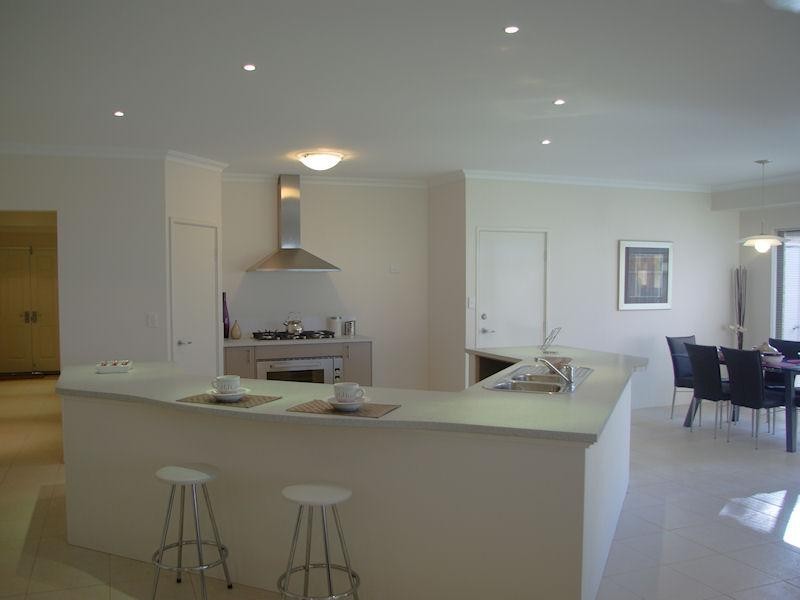 212 RUNNYMEDE GATE, Leda WA 6170