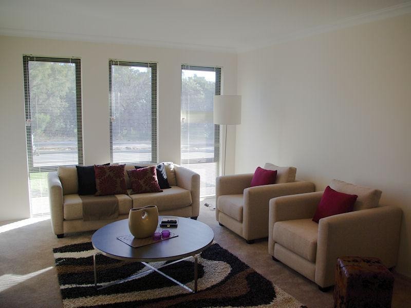 212 RUNNYMEDE GATE, Leda WA 6170