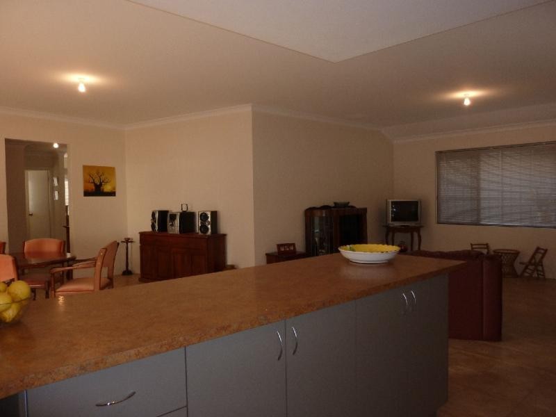 8 Nursling Chase, Wellard WA 6170