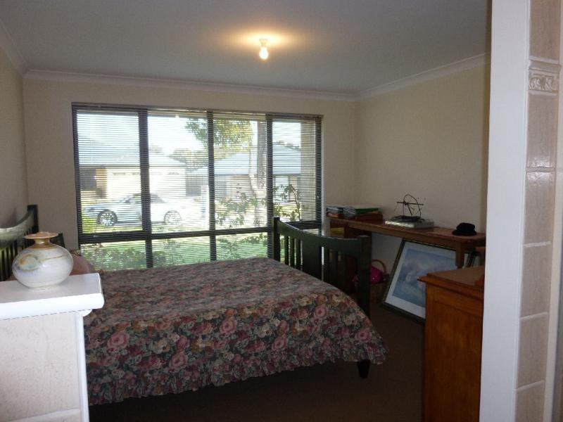 8 Nursling Chase, Wellard WA 6170