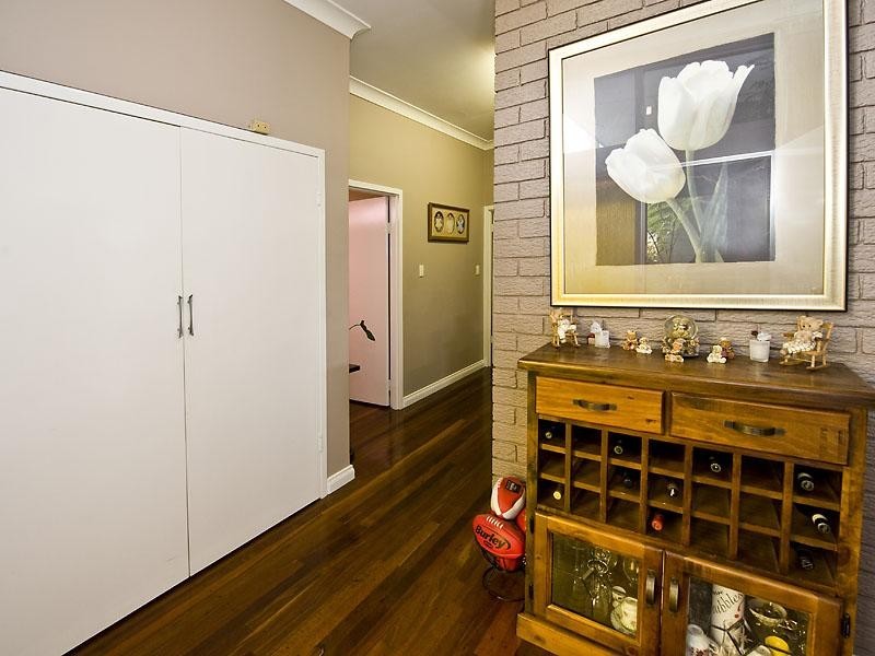 1 Chester Court, Orelia WA 6167