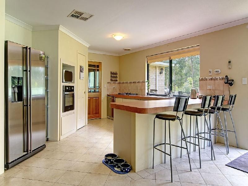 16 Bilya Avenue, Mardella WA 6125