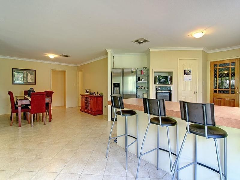 16 Bilya Avenue, Mardella WA 6125