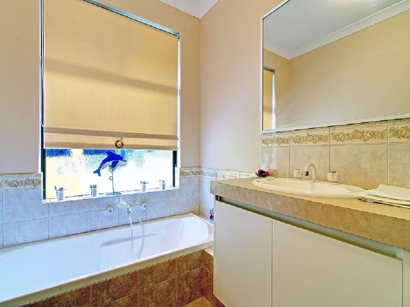 16 Bilya Avenue, Mardella WA 6125