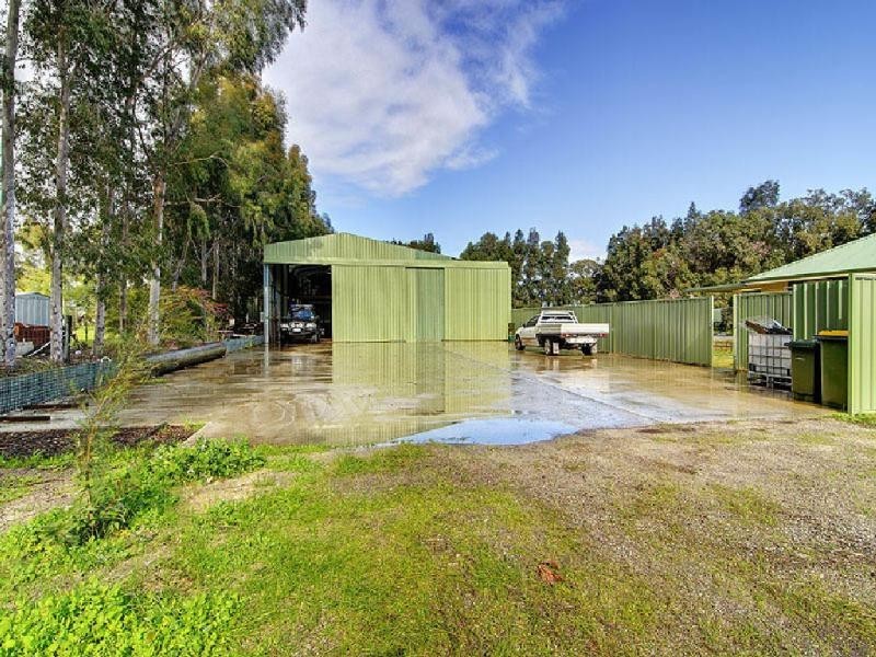 16 Bilya Avenue, Mardella WA 6125