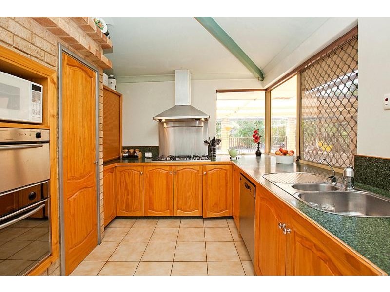 11 Newbold Street, Casuarina WA 6167