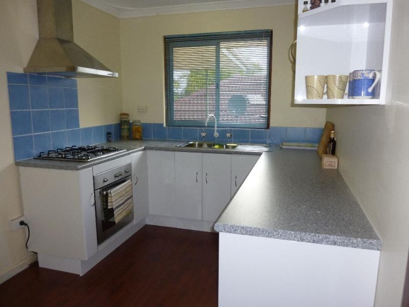 19 Barron Way, Orelia WA 6167