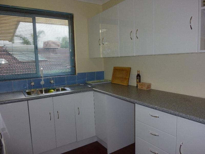 19 Barron Way, Orelia WA 6167