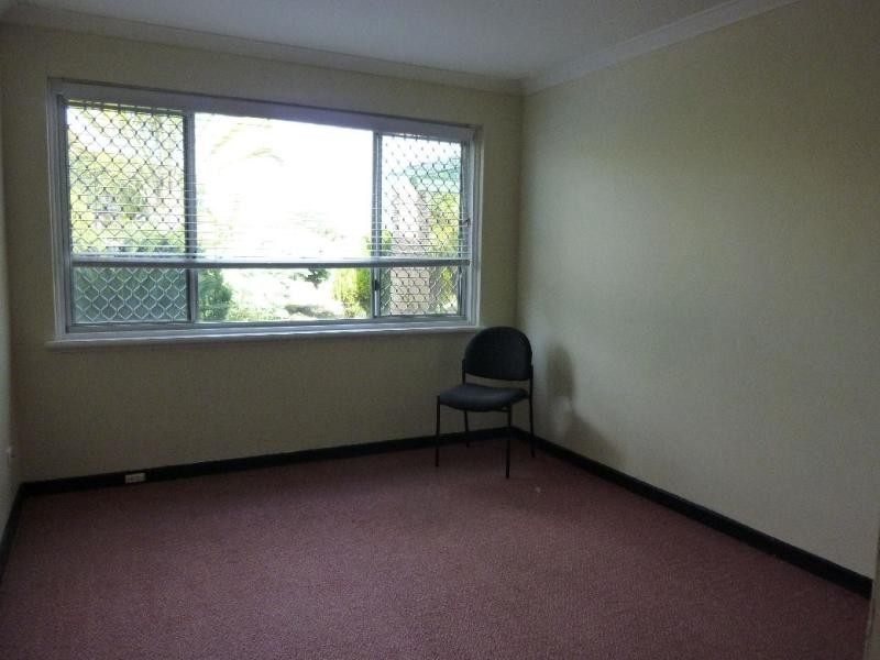 19 Barron Way, Orelia WA 6167