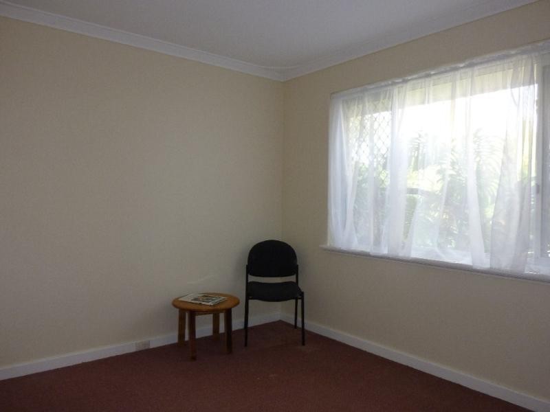 19 Barron Way, Orelia WA 6167