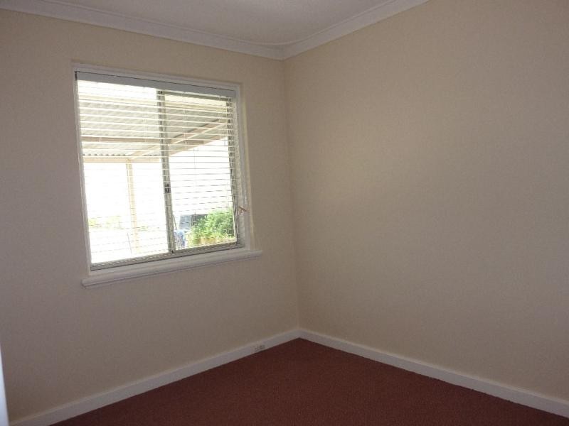 19 Barron Way, Orelia WA 6167