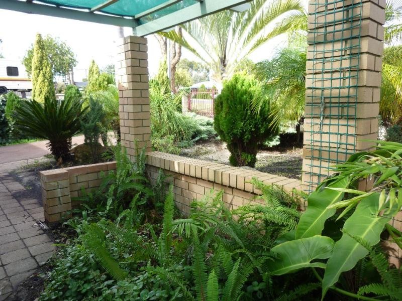 19 Barron Way, Orelia WA 6167