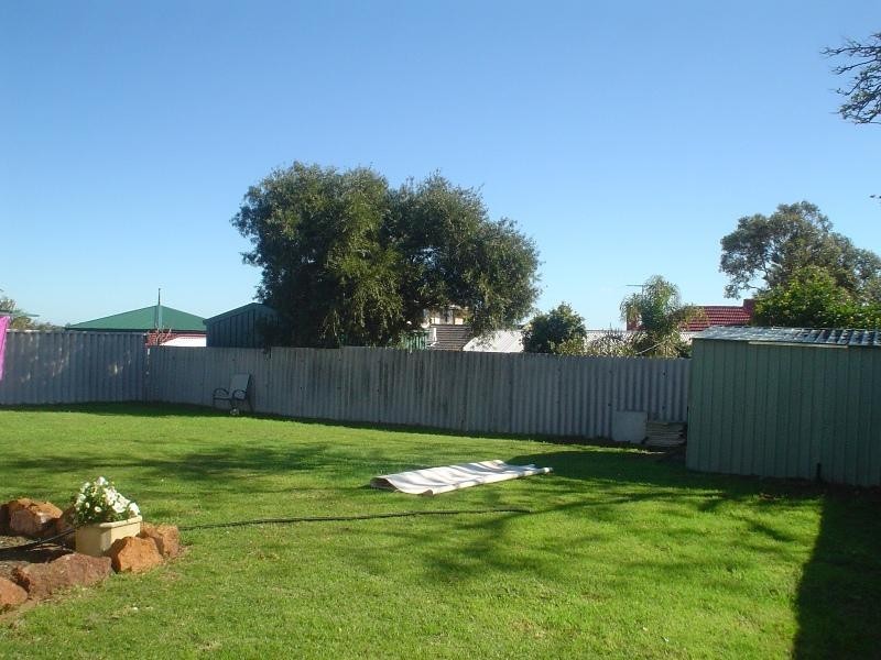 20 Kenton Way, Calista WA 6167