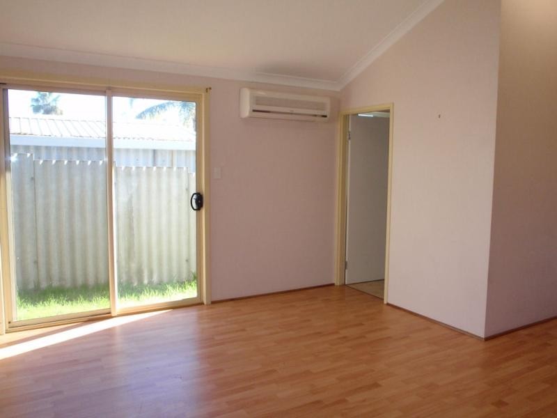 10 Nutcher Way, Parmelia WA 6167