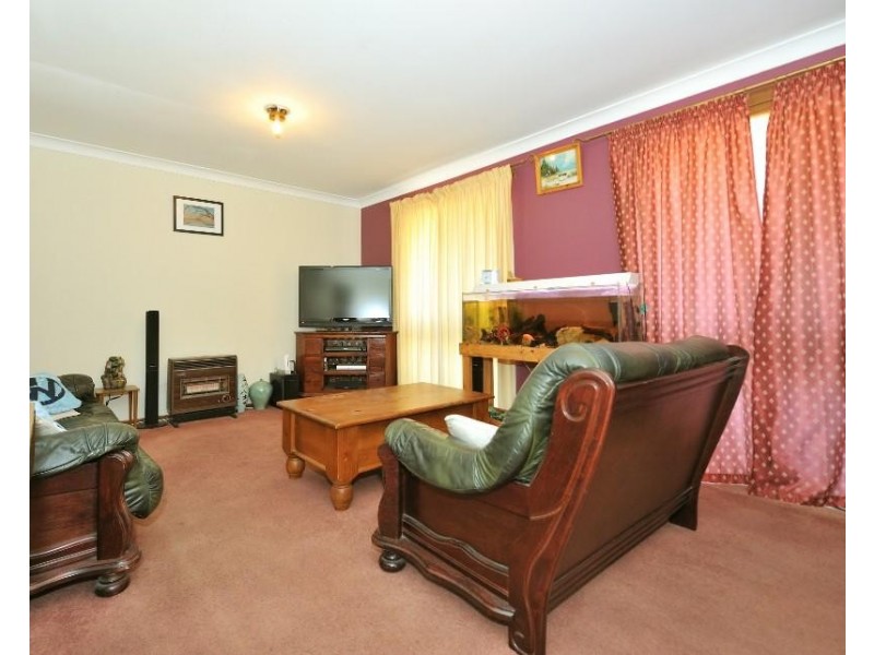 9 Farmer Way, Parmelia WA 6167