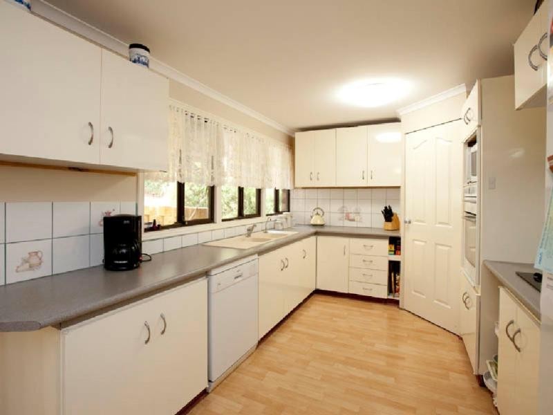 18 Goldsmith Drive, Wellard WA 6170