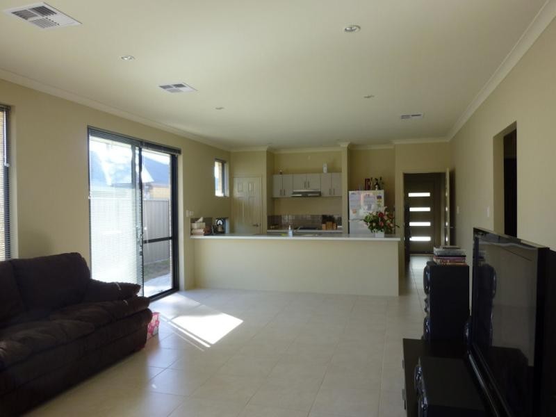 321 Lambeth Circle, Wellard WA 6170