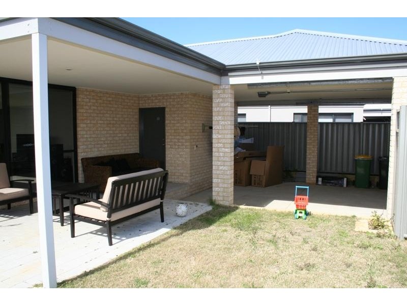 321 Lambeth Circle, Wellard WA 6170