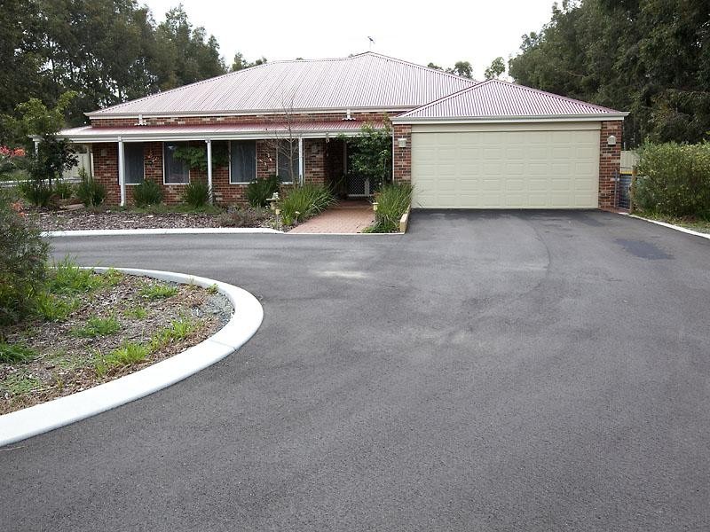 11 Bilya Avenue, Mardella WA 6125