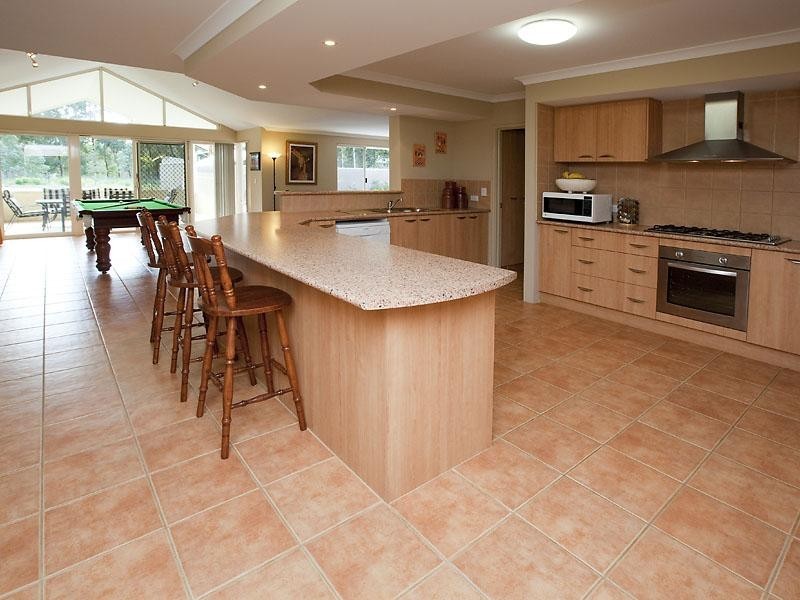 11 Bilya Avenue, Mardella WA 6125