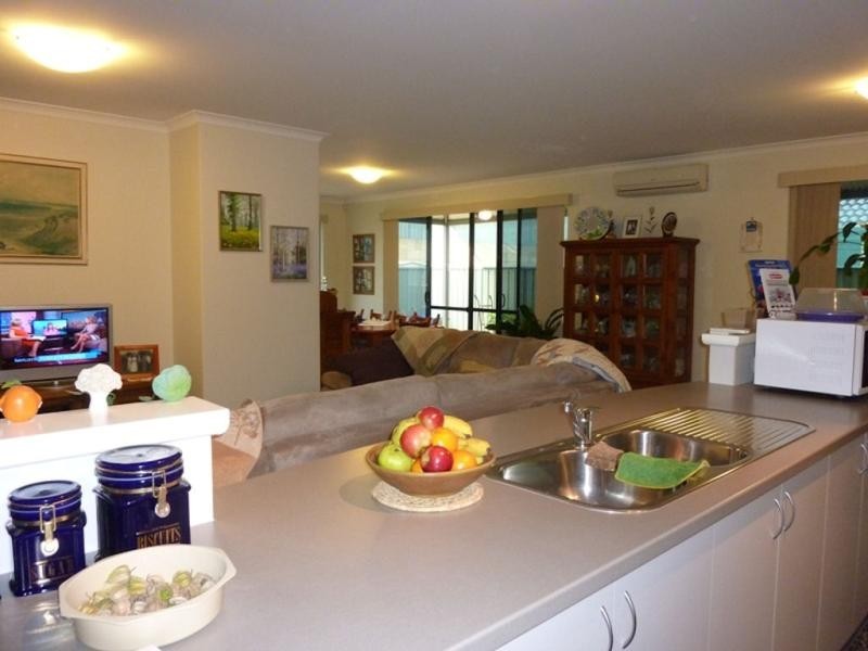 10 Eton Court, Parmelia WA 6167