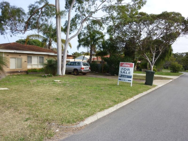 21 Clark Way, Orelia WA 6167