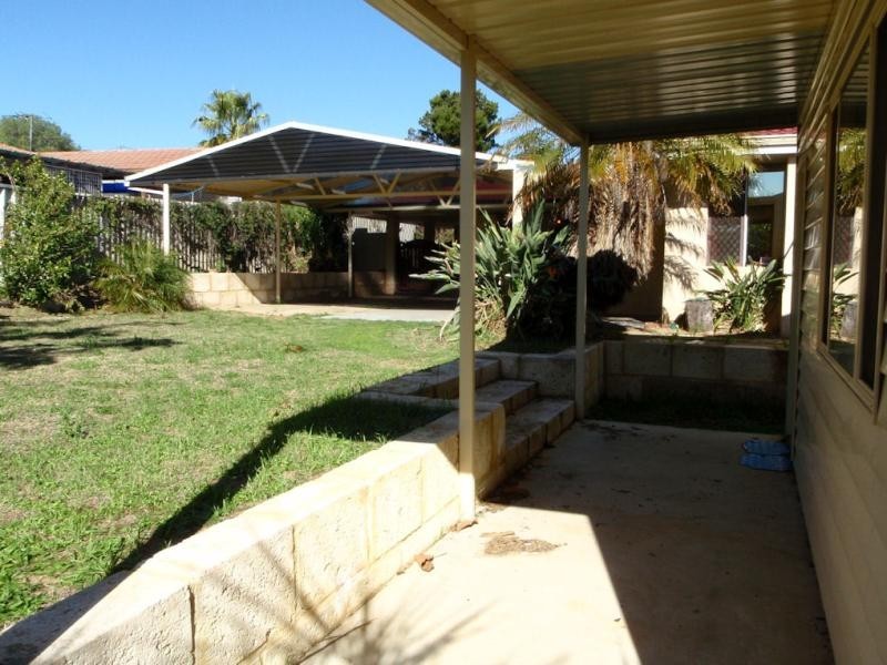 10 Nutcher Way, Parmelia WA 6167